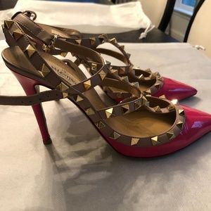 Valentino Rockstud Hot pink Pumps
